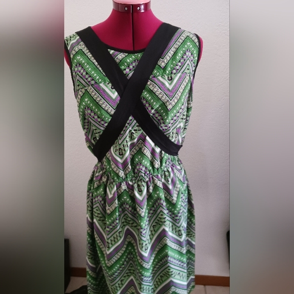 POSTCARD DRESS - Picture 2 of 8